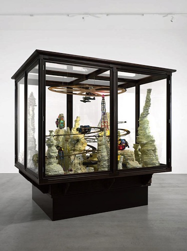 Zhivago Duncan - "Pretentious Crap" (2010-2011); Wood, glass, mixed media; 300 x 307 x 250 cm; Image courtesy of the Saatchi Gallery, London © Zhivago Duncan, 2011