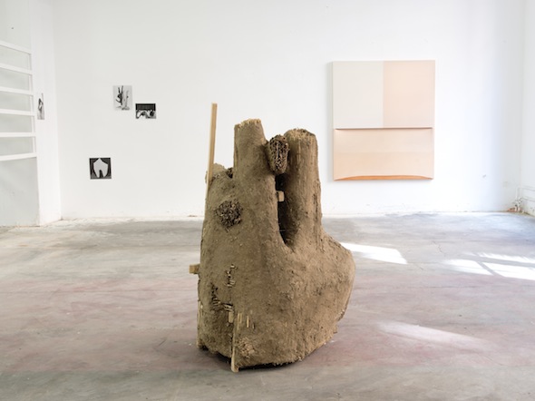 Jens Nippert - "Hand-Faust-Grenze"; Berlin Art Prize 2013; photo by Philipp Külker