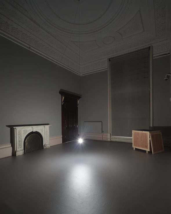 Katie Paterson: Light bulb to Simulate Moonlight, 2008 289 light bulbs, 28W, 4500K // Photo: © Haunch of Venison, 2010 Courtesy of Haunch of Venison, London