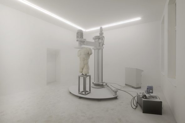 Arcangelo Sassolino, 'Damnatio Memoriae', installation view, 2016 // courtesy of Galerie Rolando Anselmi Berlin-Rome and the artist, photo: Riccardo Malberti