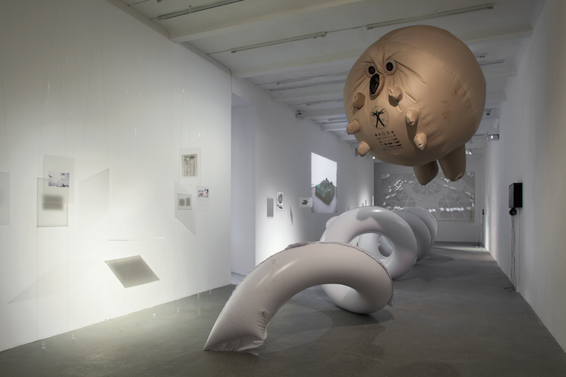 Berlin Art Link review of 'Floating Utopias'