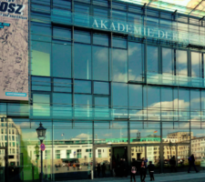 A photograph of the outside of Die Akademie der Künste Berlin.